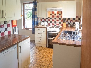 Kitchen area - Rainbow Cottage